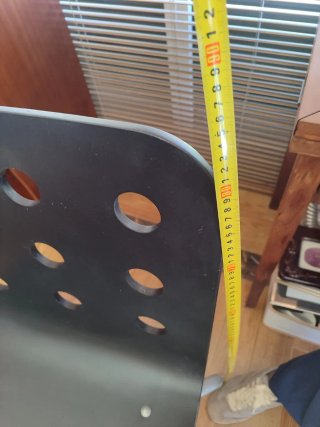 Silla moderna con diseño ventilado
