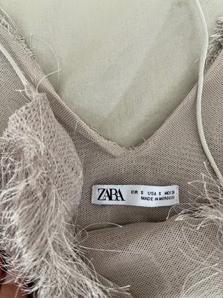 Top Zara con flecos beige/gris