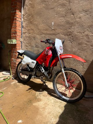 Moto 49cc Enduro/Motocross Roja y Blanca