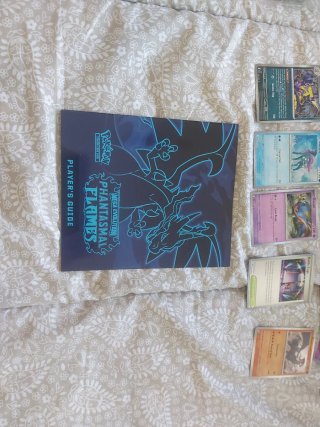 Pokemon Fantasmal Flames (Inglés)