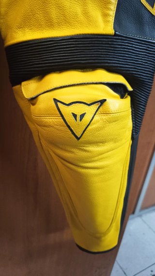 Mono Dainese Moto Mujer Negro/Amarillo T44