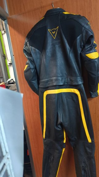 Mono Dainese Moto Mujer Negro/Amarillo T44
