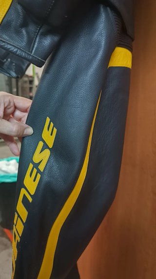 Mono Dainese Moto Mujer Negro/Amarillo T44