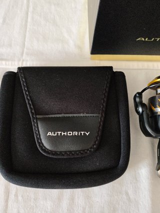 Carrete Penn Authority 3500
