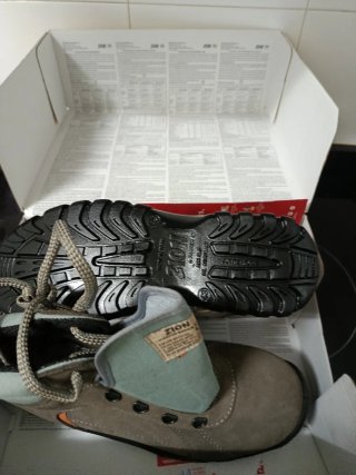 Botas de seguridad ZION Talla 43 Gris