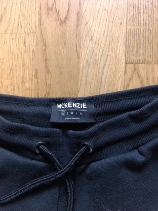 Pantalón chándal McKenzie negro