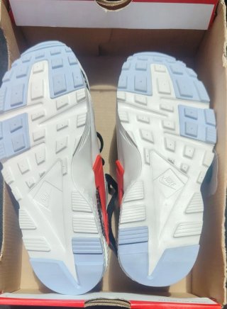 Nike Huarache run 37.5
