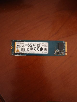 SSD NVMe Kioxia 256GB