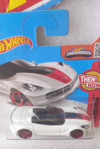 Hot Wheels 14 Corvette Stingray