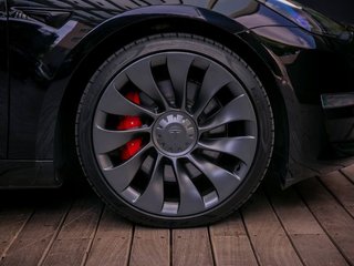 Tesla Model 3 Performance AWD