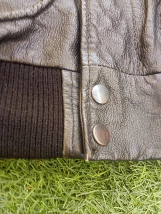 Chaqueta Bomber Cuero Negra