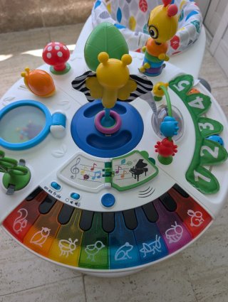 Centro de Actividades y Mesa Baby Einstein