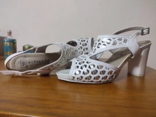 Zapatos Pitillos Piel Blanco y Plata Talla 38