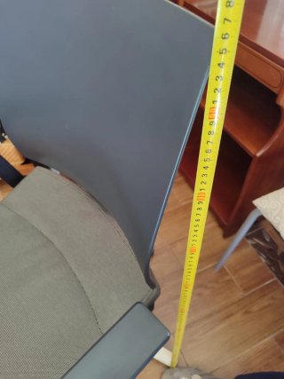 Silla de oficina ergonómica gris