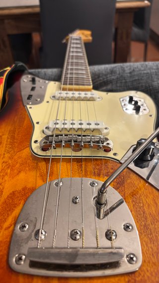 Fender Squier Jaguar classic vive 70s como nueva