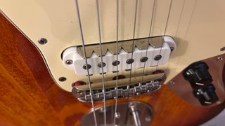 Fender Squier Jaguar classic vive 70s como nueva