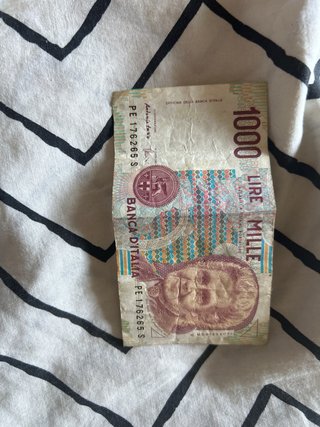 Banconota Lire 1000 + Monete e souvenirs