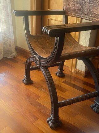 silla Savonarola o Dantesca.Disponibles 2 unidades