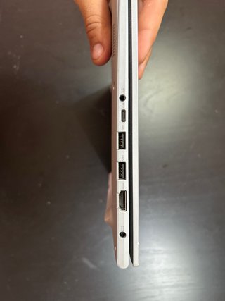Asus Vivobook 15 i5 1335 Argento