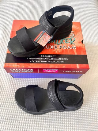 Sandalias Skechers D'Lux Walker Talla 40 Negras