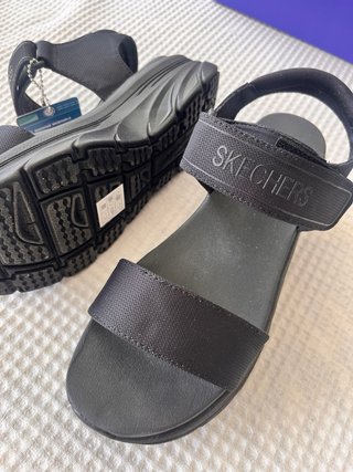Sandalias Skechers D'Lux Walker Talla 40 Negras