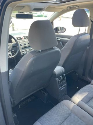 Volkswagen Touran 1.6 TDI 105 CV Manual - Año 2013