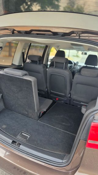 Volkswagen Touran 2012