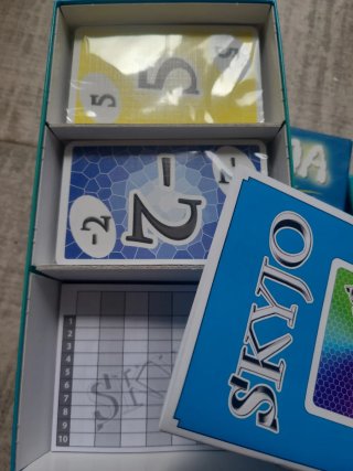Lote de 5 juegos de mesa CORTEX ,SKYJO....