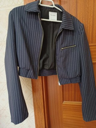Chaqueta Bershka rayas verticales