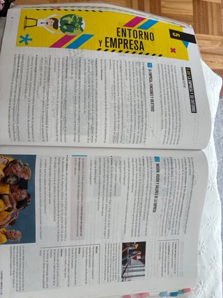 Proyecto: FanFest - Economía y emprendimiento 4...