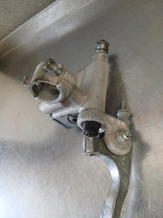 Bomba Freno Izquierda Peugeot 125 2007