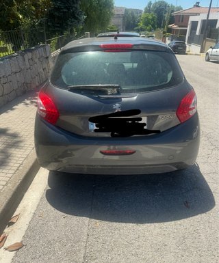 Peugeot 208 2014