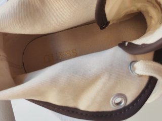 Zapatillas Guess Beige y Marrón
