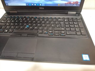 Portátil Dell Latitude 5580 Negro/Gris