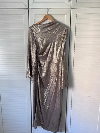 Vestido largo dorado talla XL