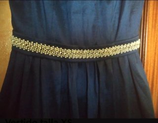 Vestido azul con pedrería