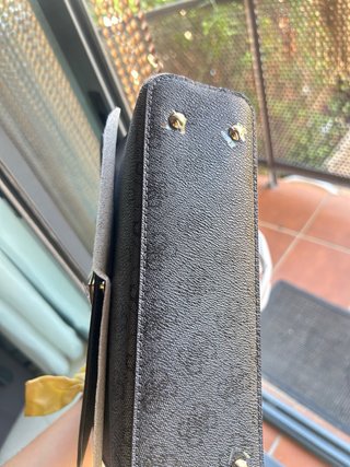 Bolso Guess Negro y Plateado Nuevo