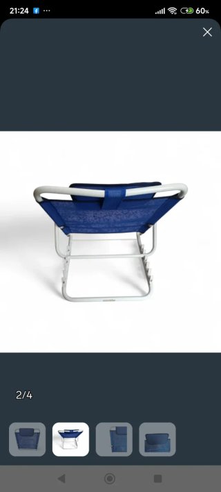 Silla de playa azul y blanca
