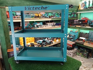 Carrello officina con set attrezzi