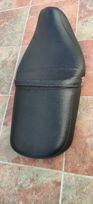 Triumph Legend Sillín Negro