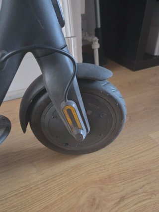 Patinete Eléctrico Negro marca Xiaomi (negociable)
