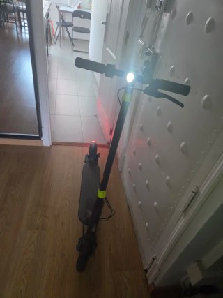 Patinete Eléctrico Negro marca Xiaomi (negociable)