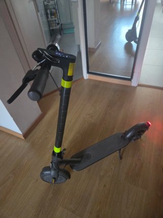 Patinete Eléctrico Negro marca Xiaomi (negociable)