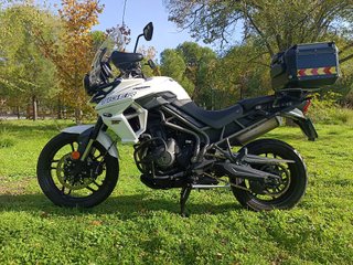 Triumph Tiger 800 XRX 19 Blanca