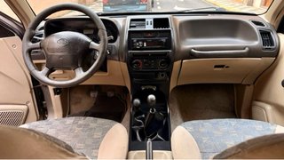 Nissan Terrano II 2001