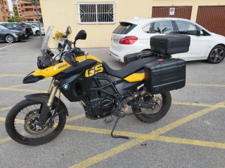 Suzuki DR 350 y BMW F 800 GS