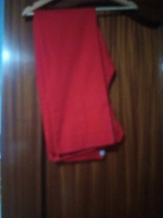 Pantalón rojo