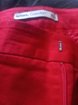 Pantalón rojo