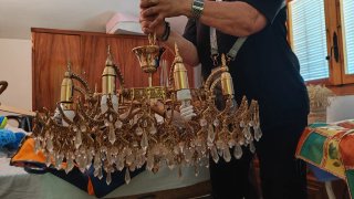 Lámpara de araña vintage dorada