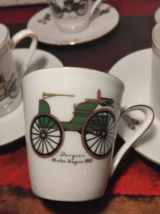 Set di Tazze e Piatti Vintage